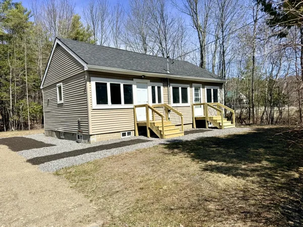 $250,000 | 515 Eastern Avenue, Augusta, ME 04330