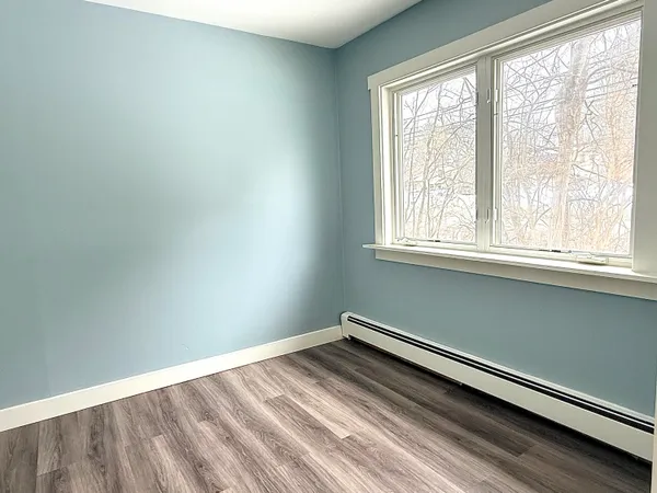$250,000 | 515 Eastern Avenue, Augusta, ME 04330