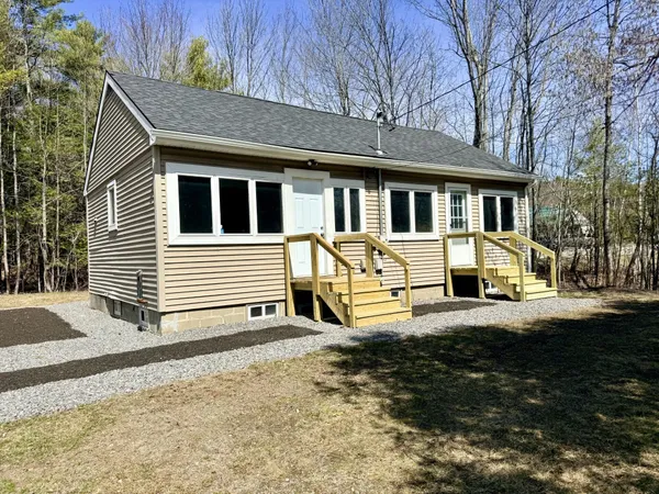 $250,000 | 515 Eastern Avenue, Augusta, ME 04330