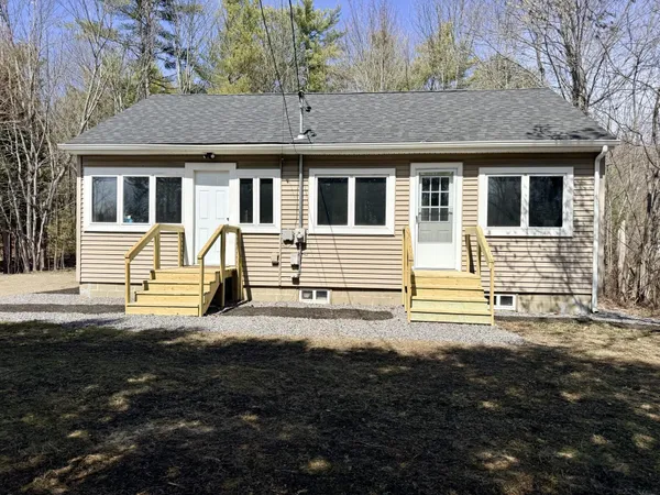 $250,000 | 515 Eastern Avenue, Augusta, ME 04330