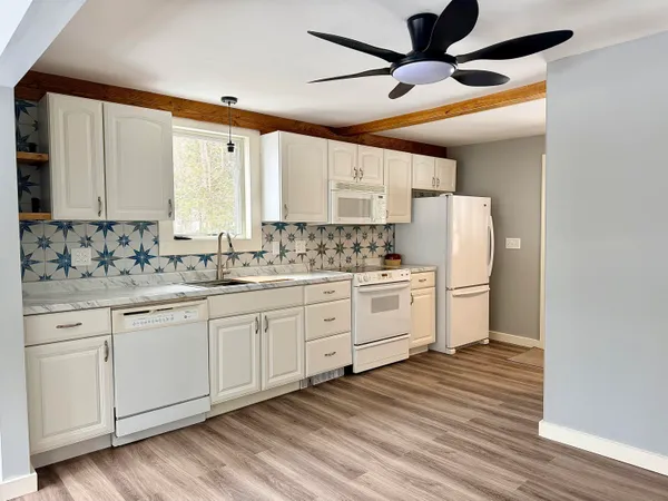 $250,000 | 515 Eastern Avenue, Augusta, ME 04330
