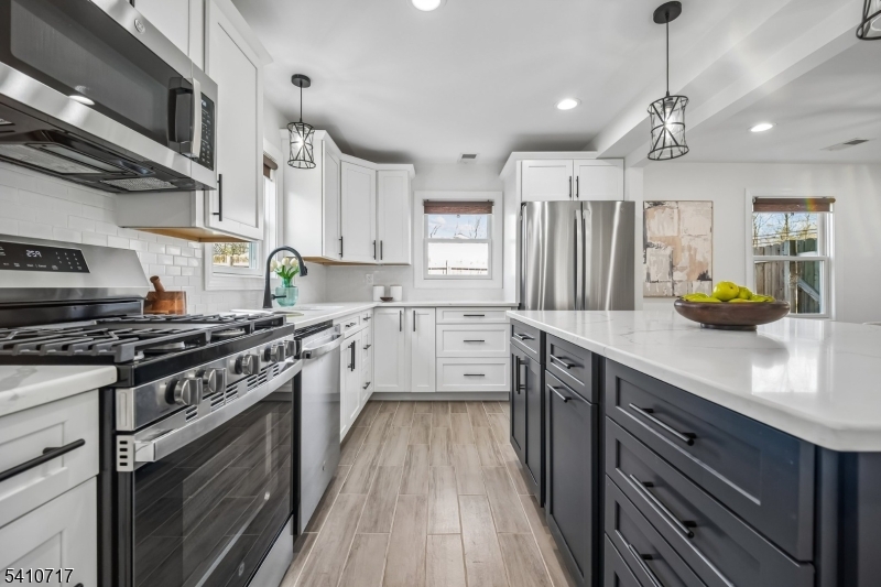 126 Greenbrook Road Green Brook, NJ 08812 - Photo 17 of 42