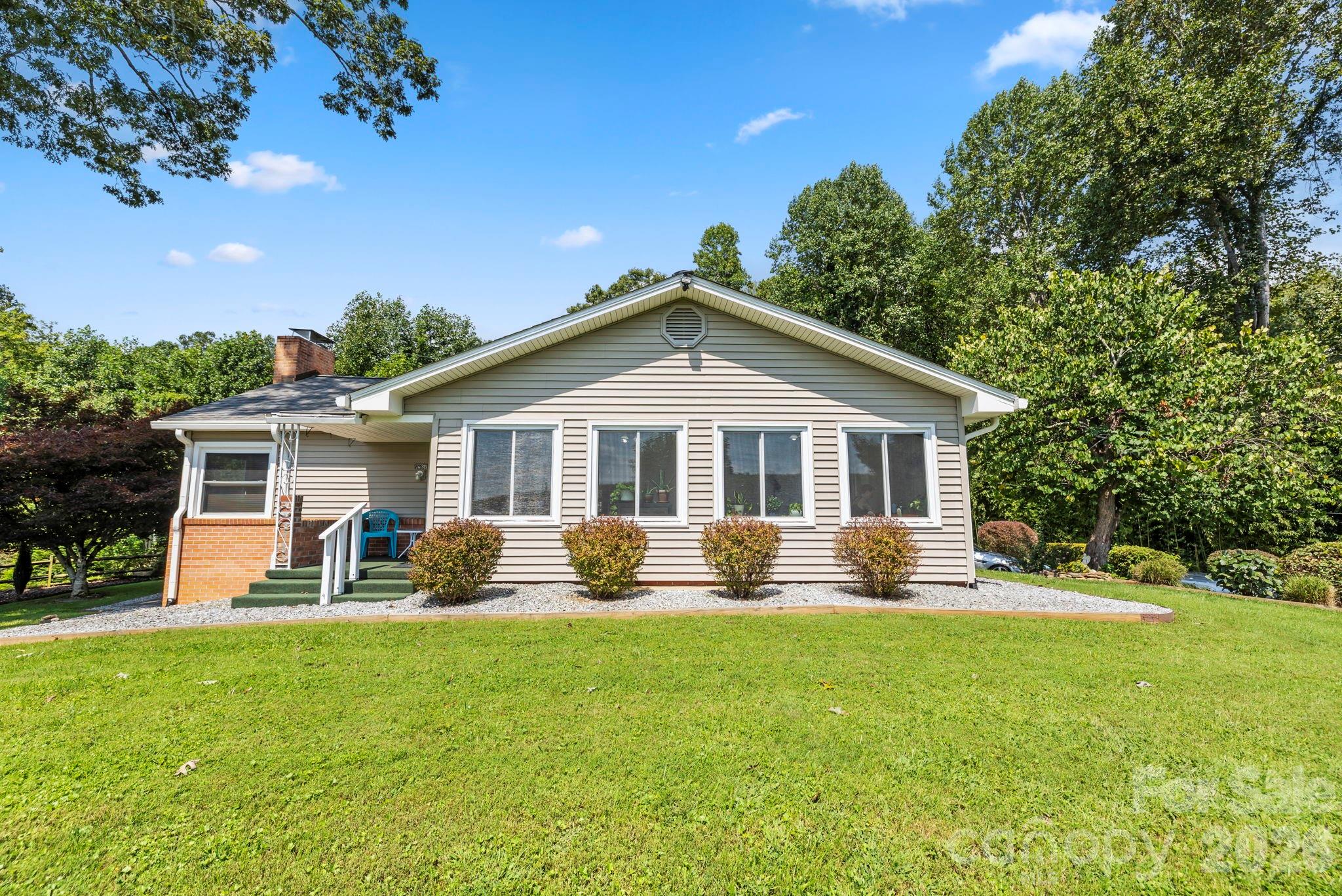 71 Laurel Mountain Road Brevard, NC 28712 - Photo 6 of 44