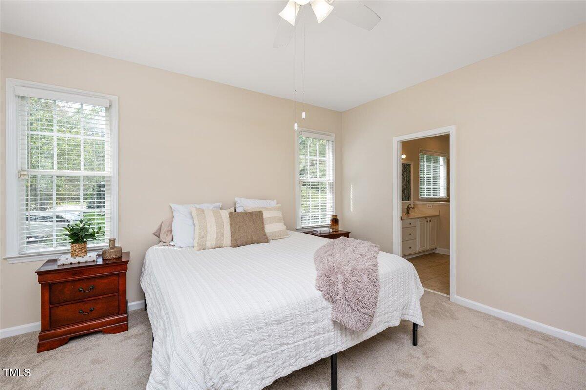 5305 Dover Ridge Lane Durham, NC 27712 - Photo 14 of 41 First Floor Primary
