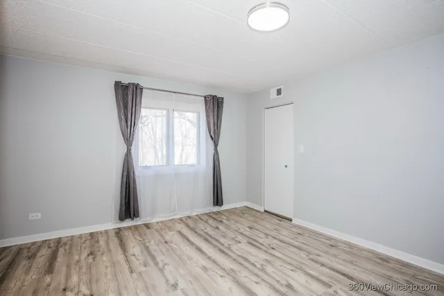 $229,900 | 8415 West 95th Street, Unit 24, Hickory Hills, IL 60457