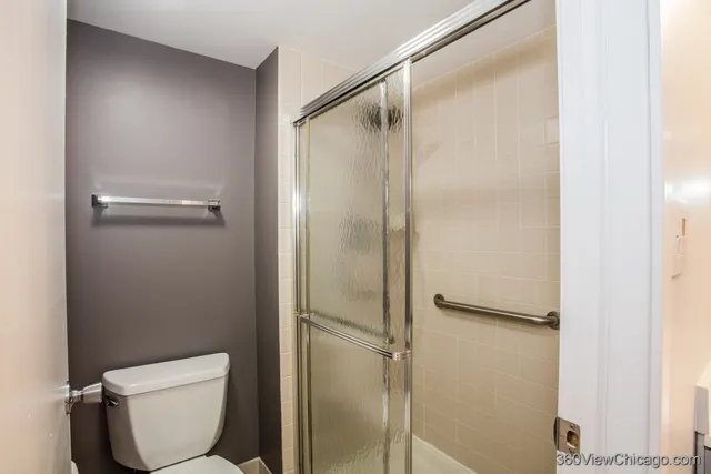 $229,900 | 8415 West 95th Street, Unit 24, Hickory Hills, IL 60457