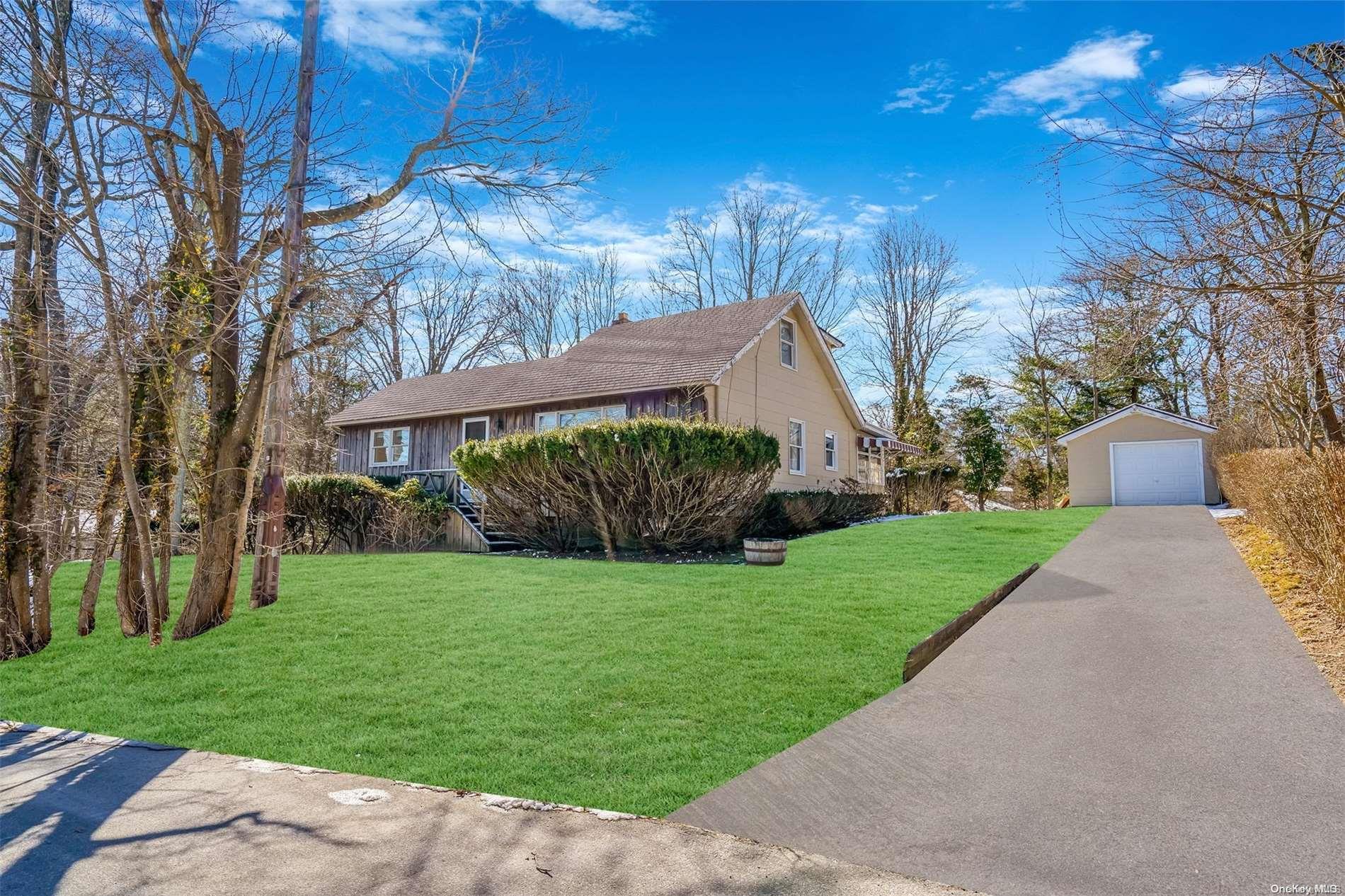 Full View w/ Driveway & Detached Garage