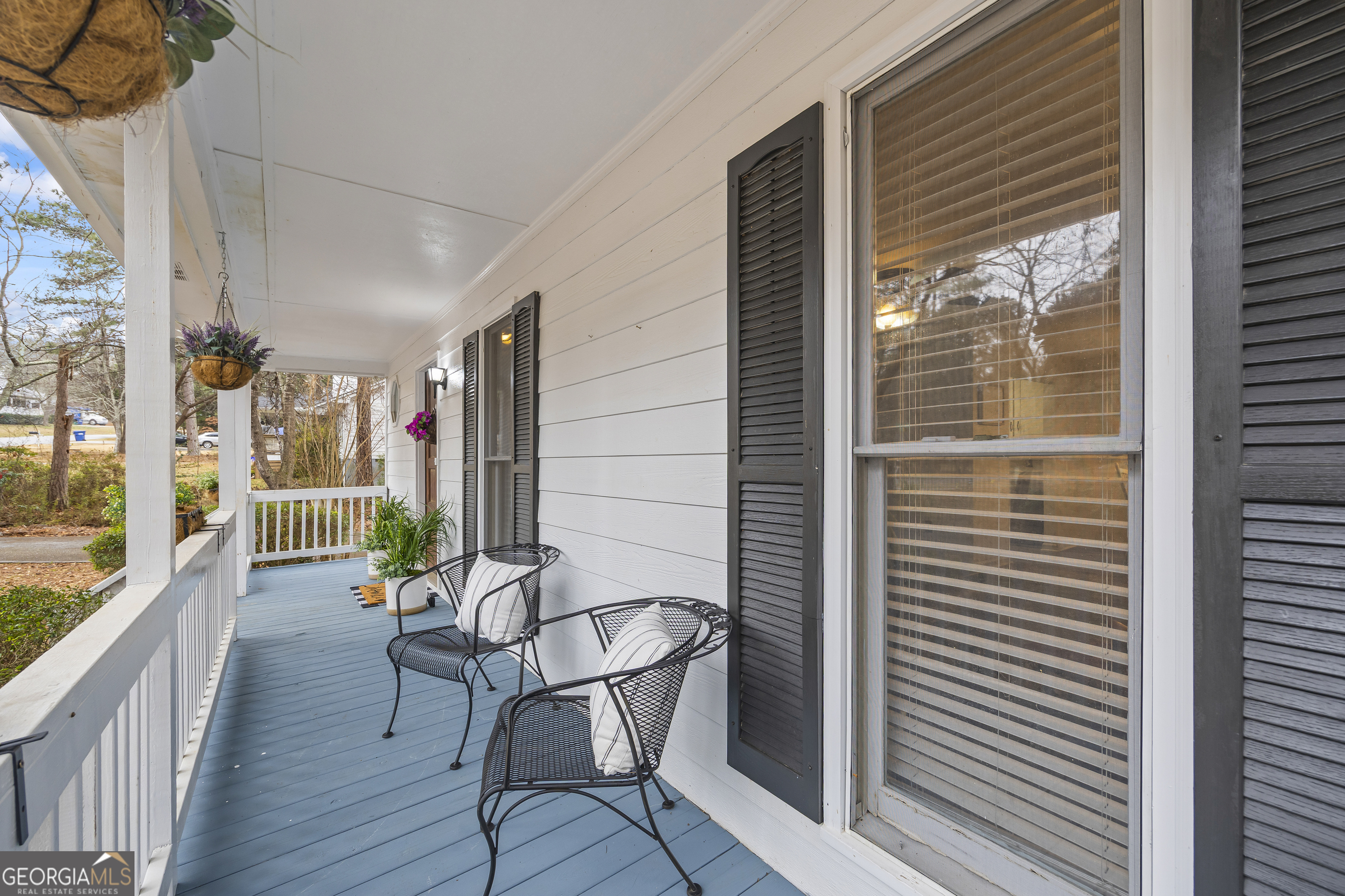 129 Pheasant Run Bogart, GA 30622 - Photo 6 of 50 a balcony with table and chairs