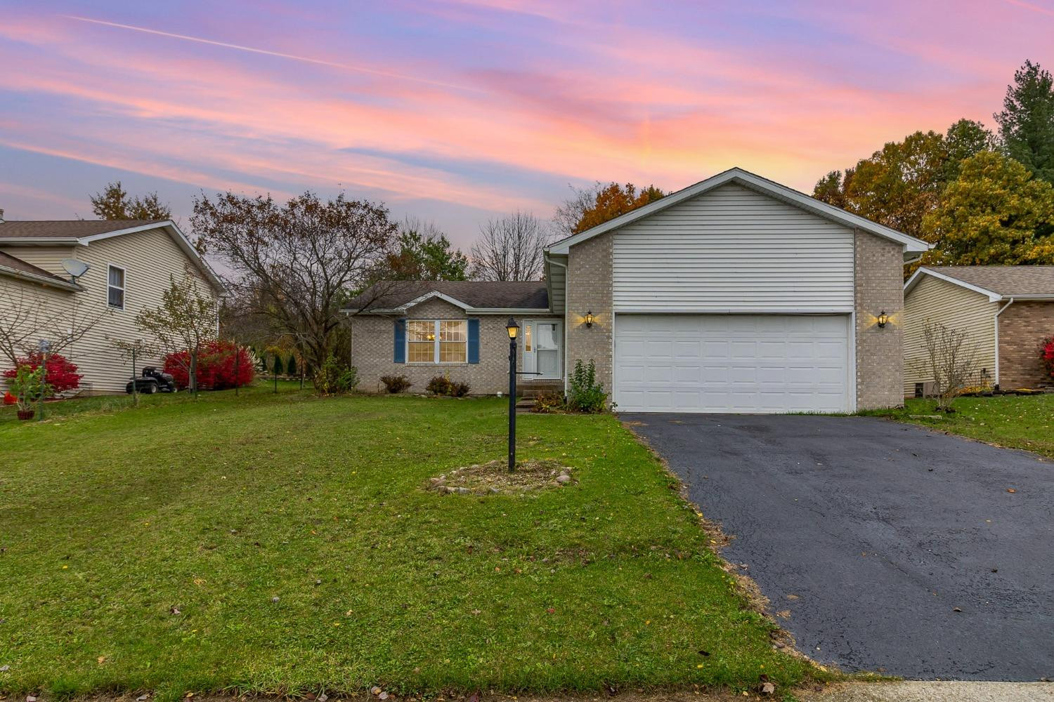 12441 Wayne Street Crown Point, IN 46307 - Photo 1 of 26 1500x1000