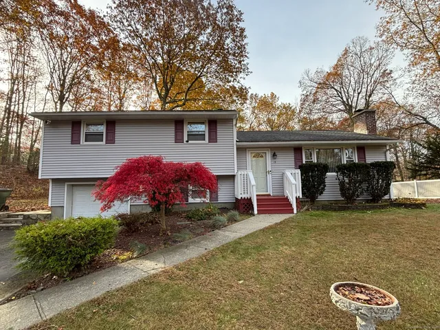 $379,900 | 13 Clark Hill Road, Prospect, CT 06712