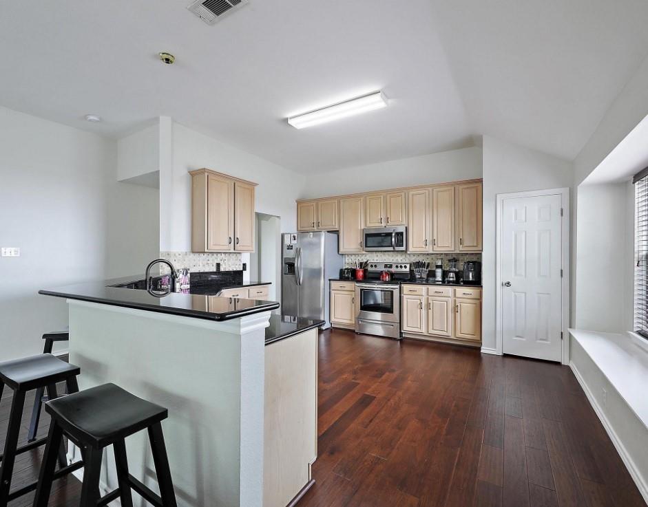4207 Osborn Road Dallas, TX 75227 - Photo 8 of 20 Gallery Image 8