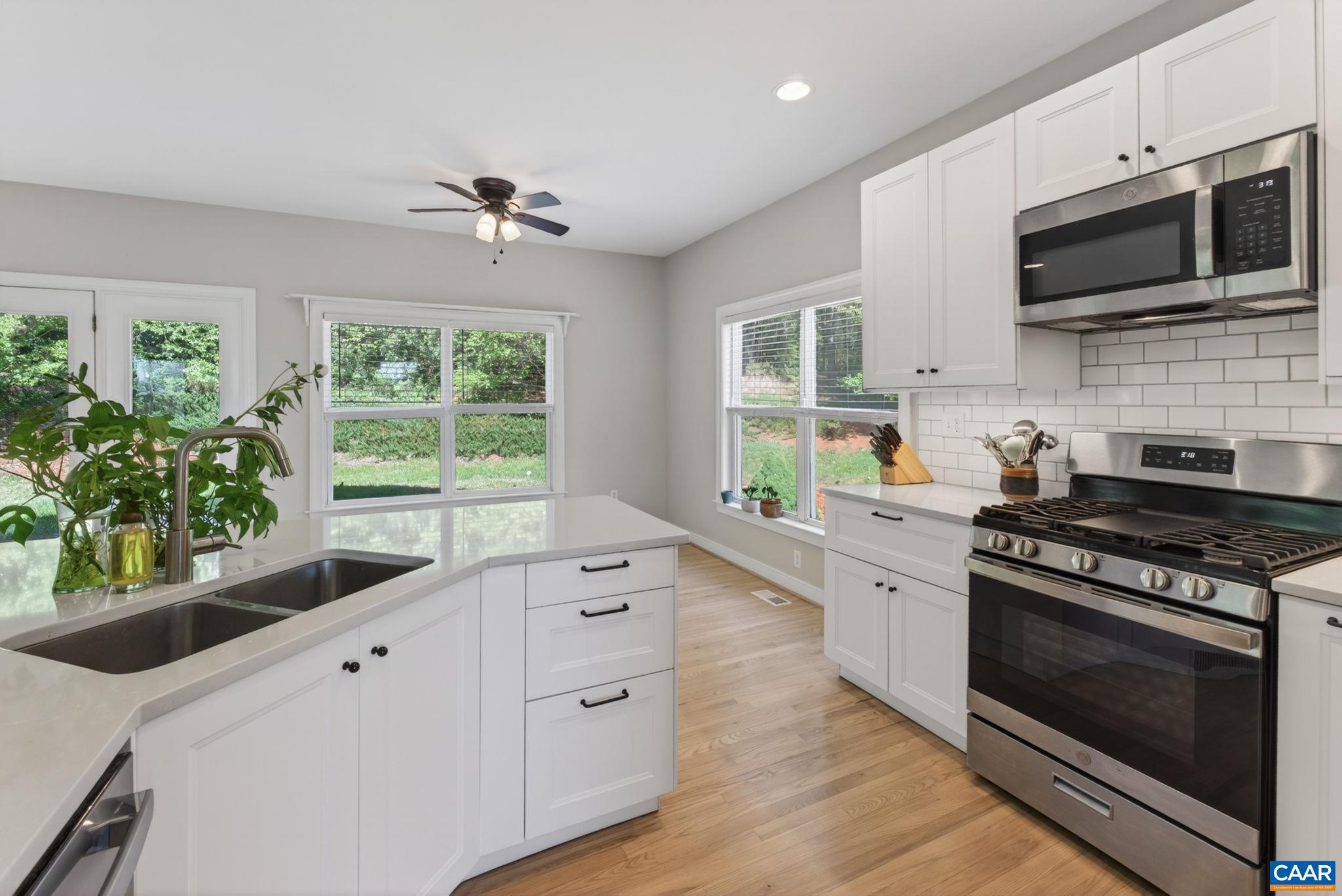 1663 Appian Way Charlottesville, VA 22911 - Photo 8 of 39 Gallery Image 8