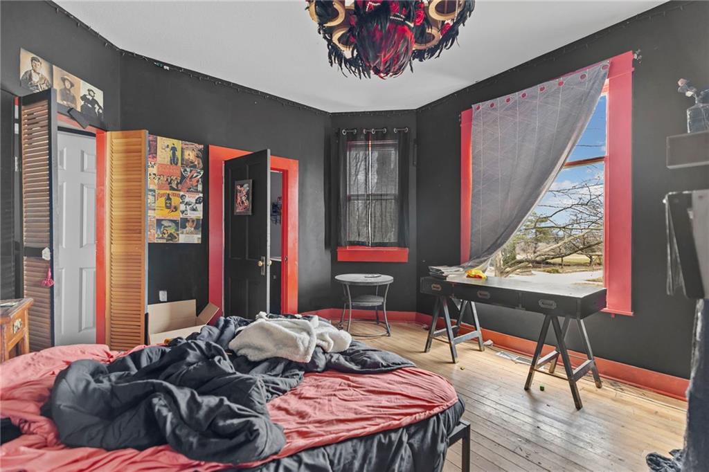 545 Tennessee Street Lawrence, KS 66044 - Photo 12 of 53