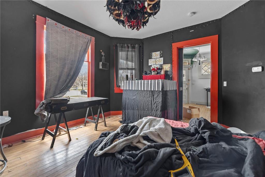 545 Tennessee Street Lawrence, KS 66044 - Photo 13 of 53