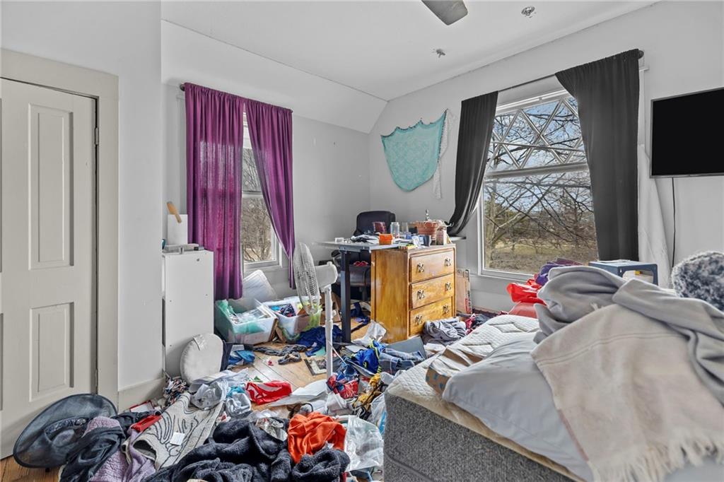 545 Tennessee Street Lawrence, KS 66044 - Photo 18 of 53