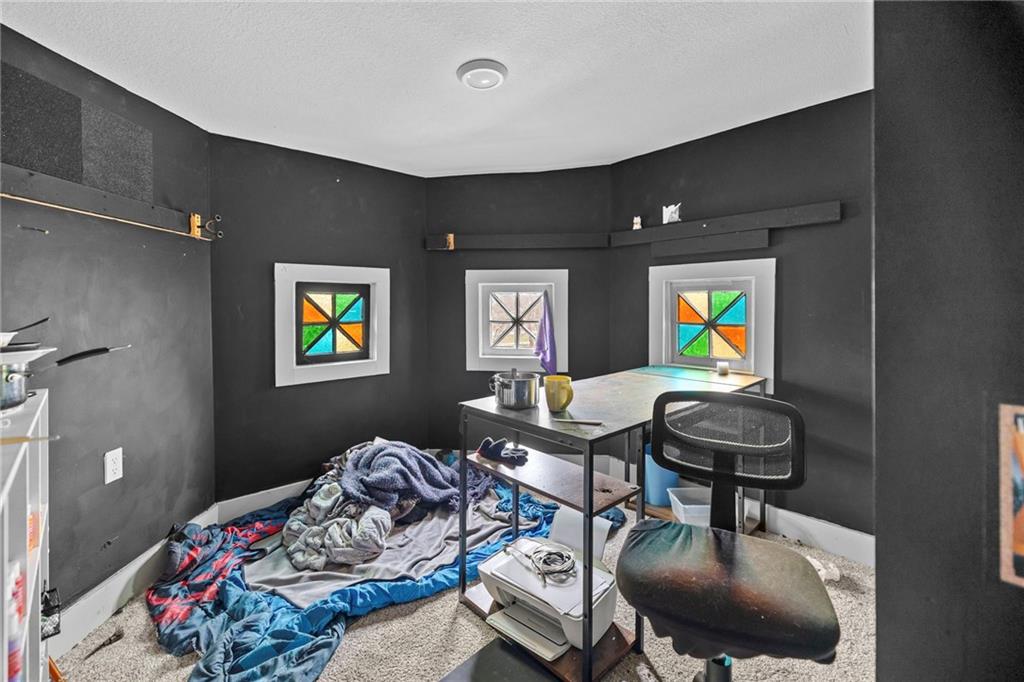 545 Tennessee Street Lawrence, KS 66044 - Photo 23 of 53