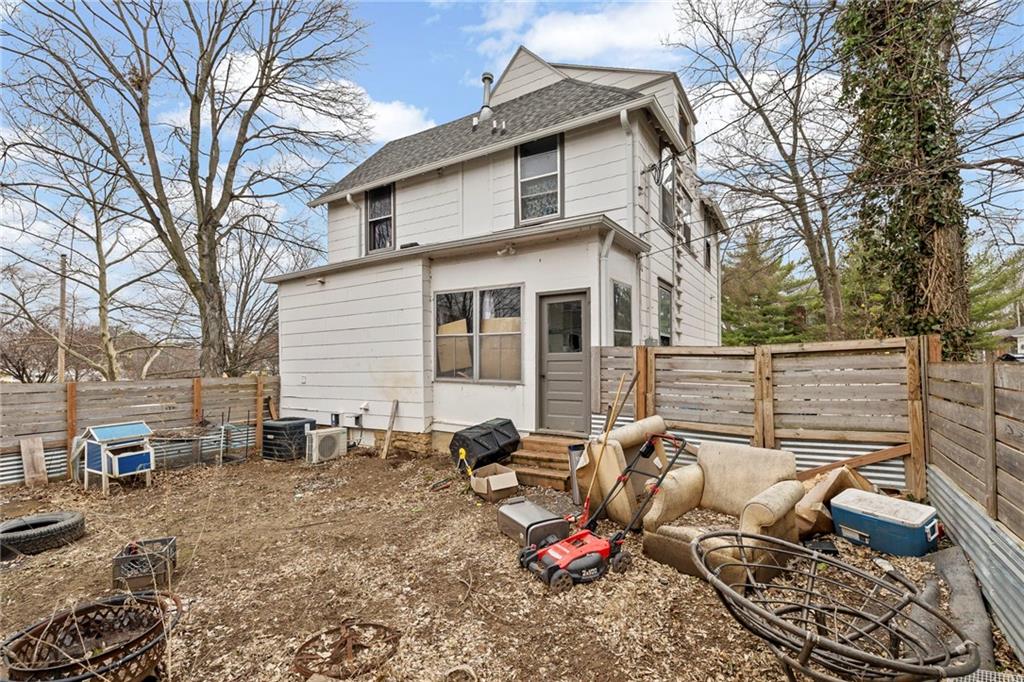 545 Tennessee Street Lawrence, KS 66044 - Photo 29 of 53