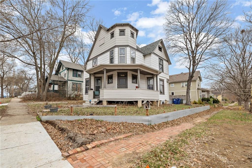 545 Tennessee Street Lawrence, KS 66044 - Photo 3 of 53