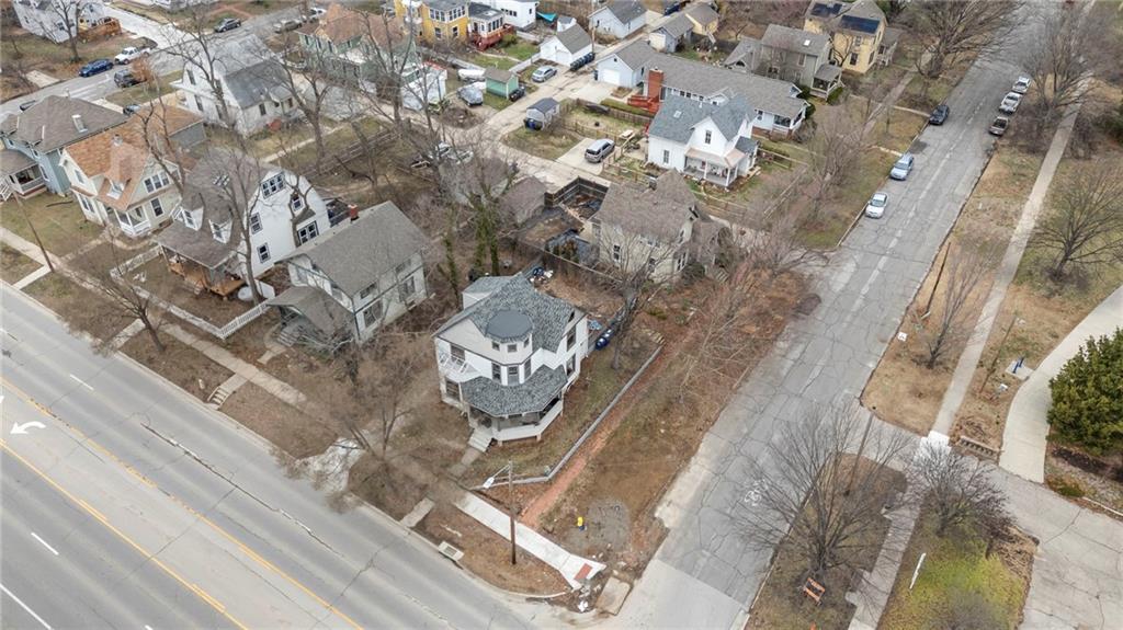 545 Tennessee Street Lawrence, KS 66044 - Photo 32 of 53