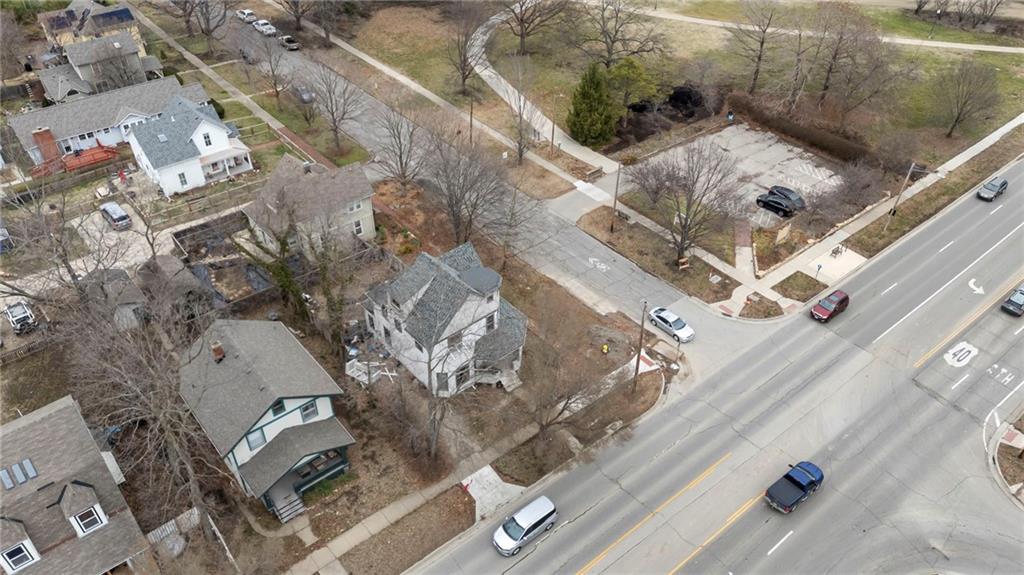 545 Tennessee Street Lawrence, KS 66044 - Photo 36 of 53