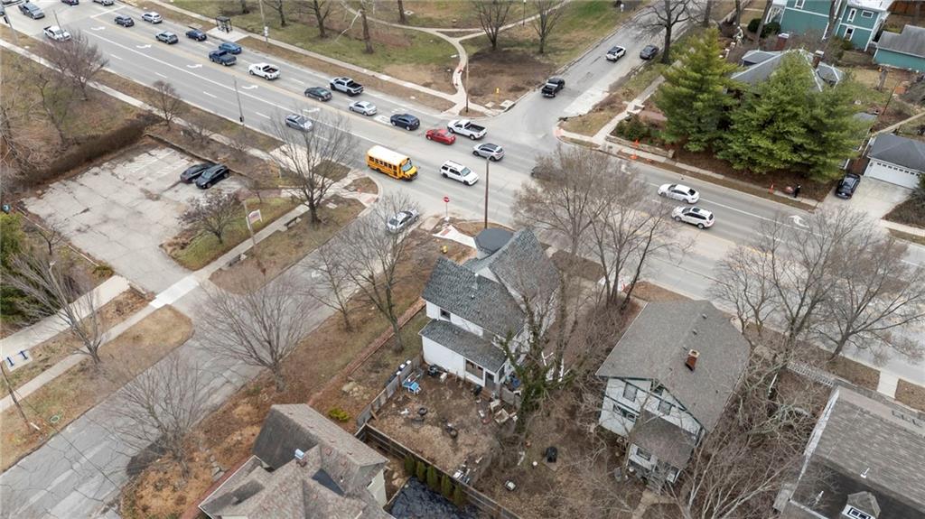 545 Tennessee Street Lawrence, KS 66044 - Photo 38 of 53