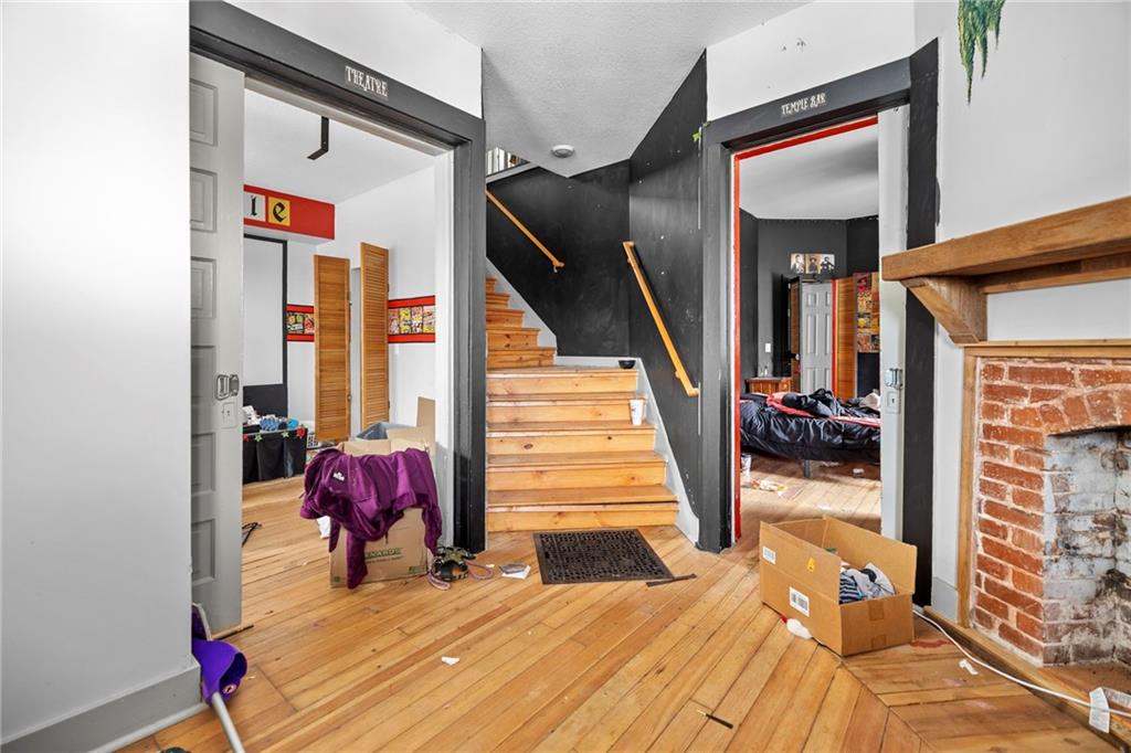 545 Tennessee Street Lawrence, KS 66044 - Photo 5 of 53