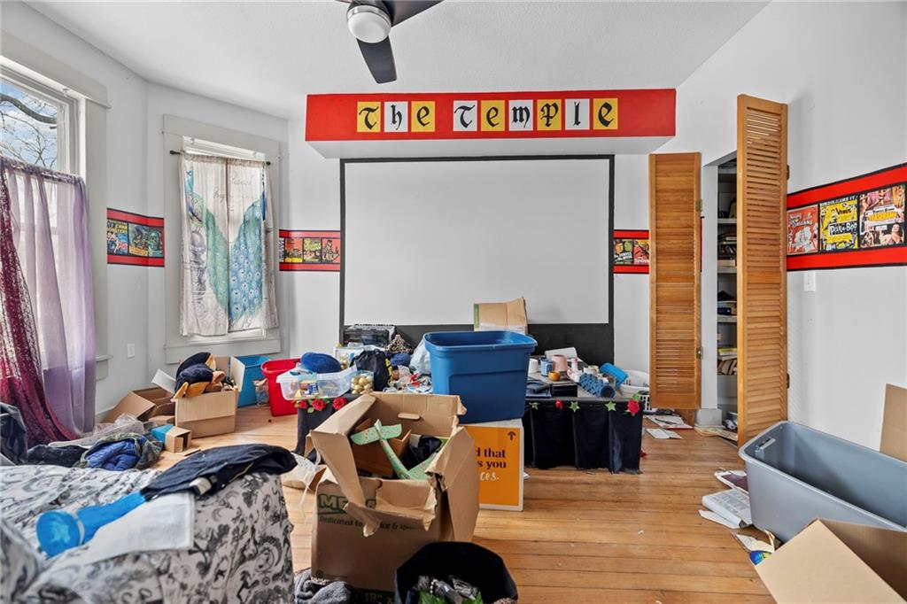 545 Tennessee Street Lawrence, KS 66044 - Photo 6 of 53