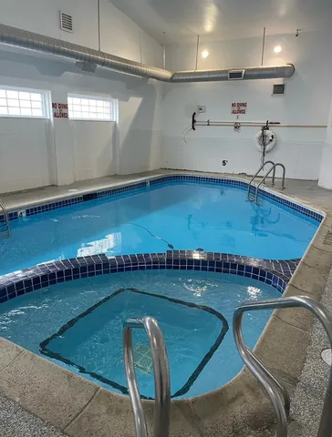 $1,450 | 1403 East Wyndham Circle, Unit 205, Palatine, IL 60074