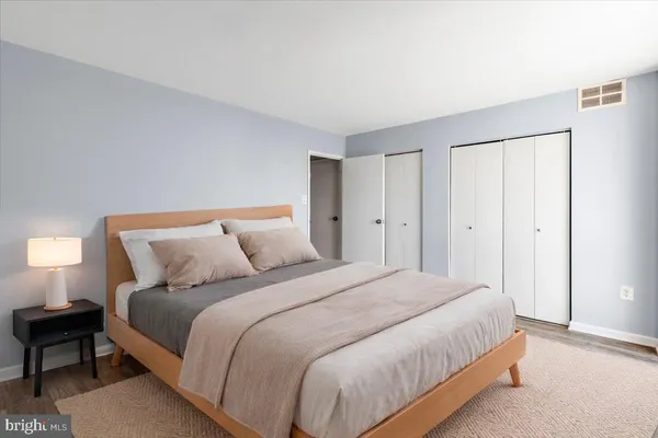 $2,400 | 5300 Holmes Run Parkway, Unit 1210, Alexandria, VA 22304