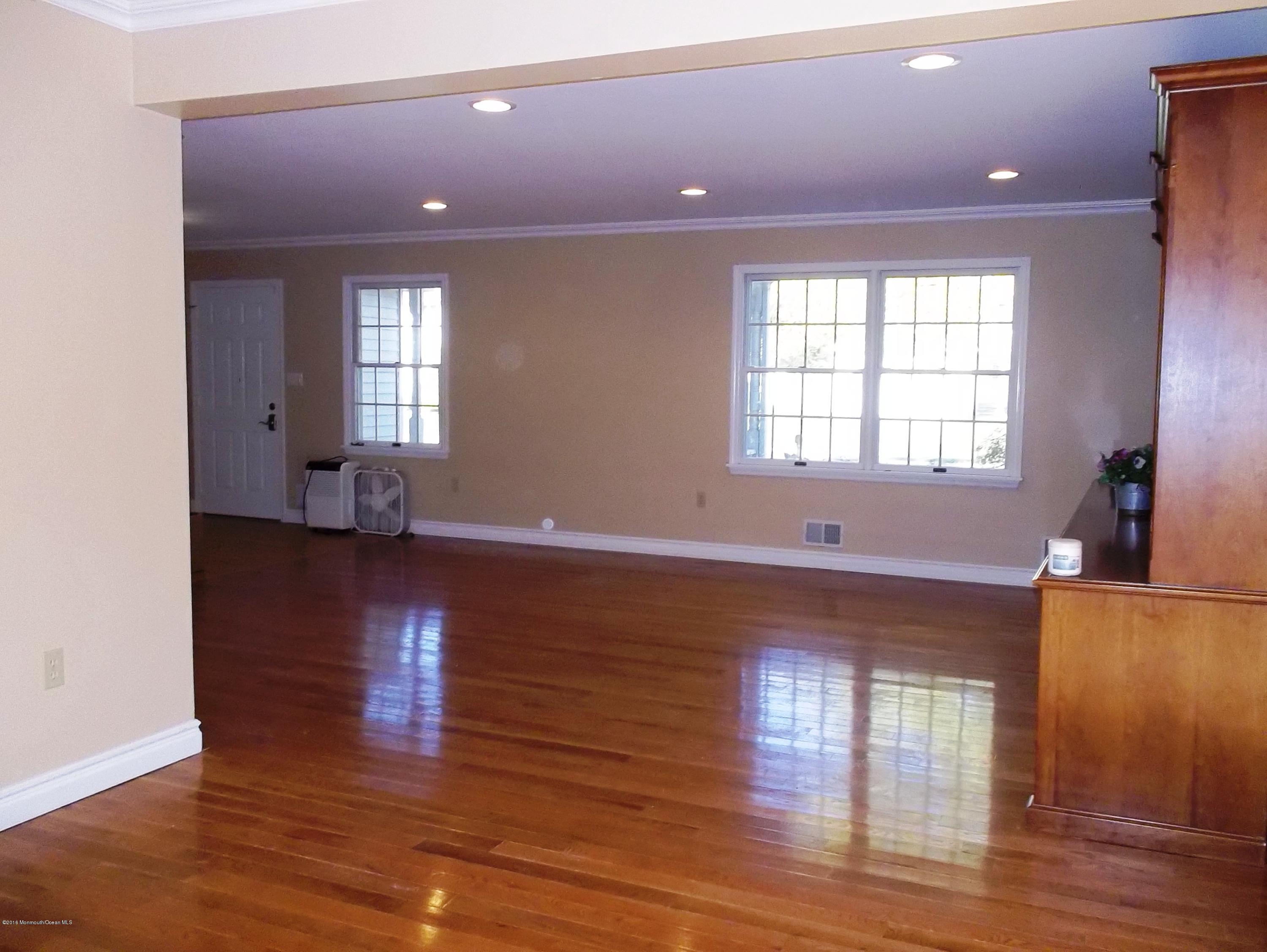 618 Yellowbrick Road Brick, NJ 08724 - Photo 6 of 25 lr another view