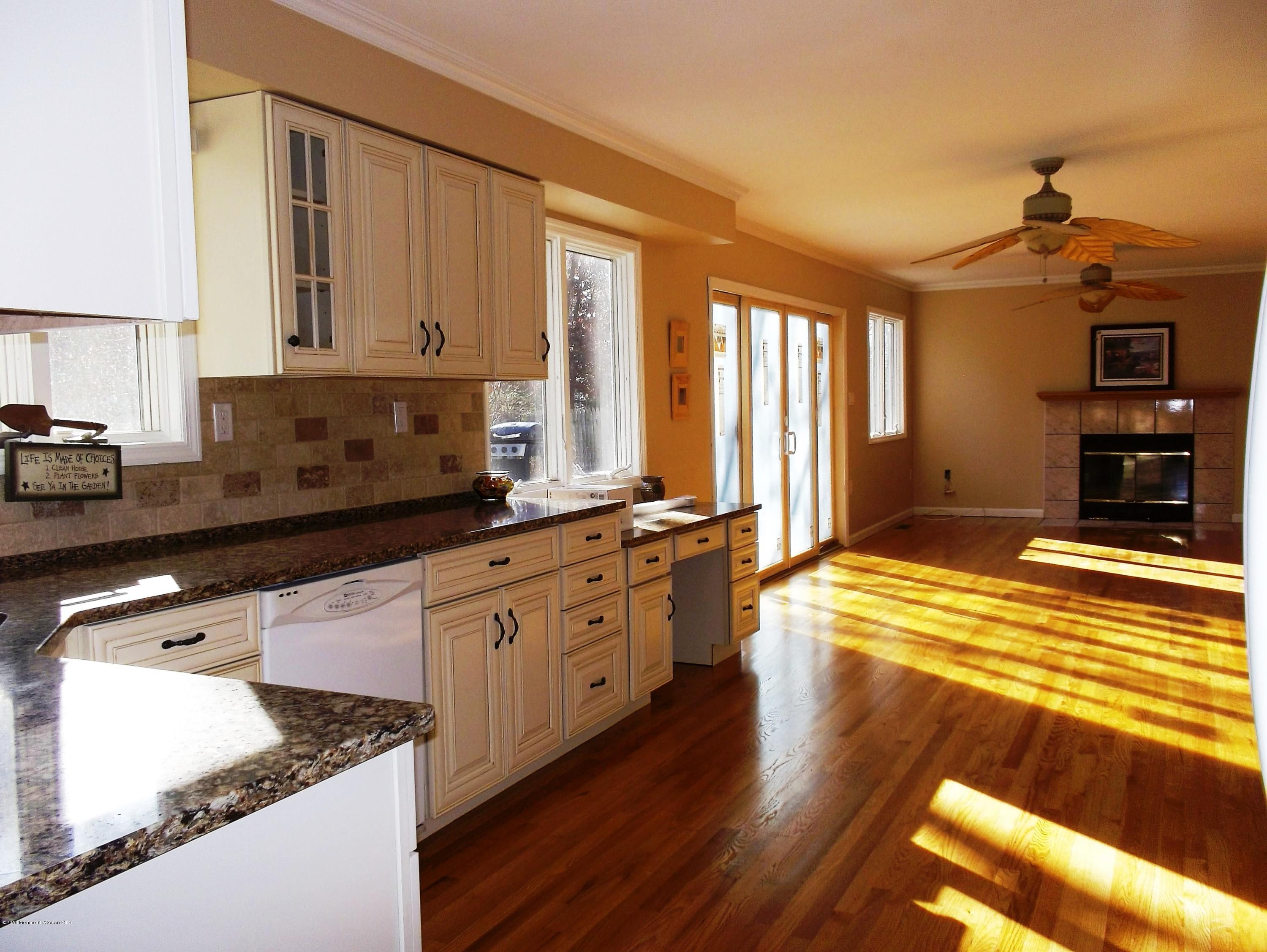 618 Yellowbrick Road Brick, NJ 08724 - Photo 10 of 25 2015-12-06 12.16.00