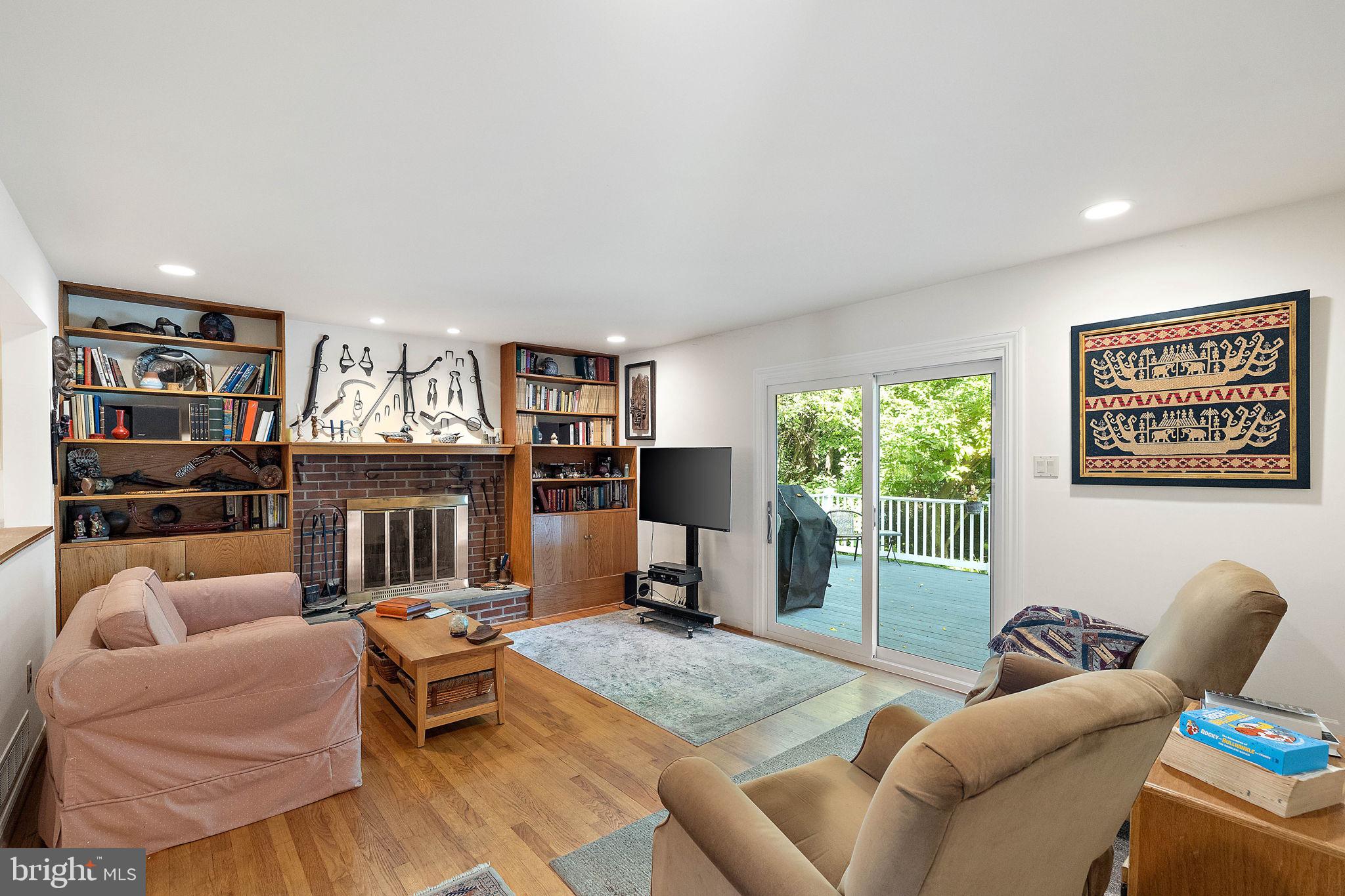 14 Kenwick Road Hockessin, DE 19707 - Photo 17 of 43 New sliding door leading to deck