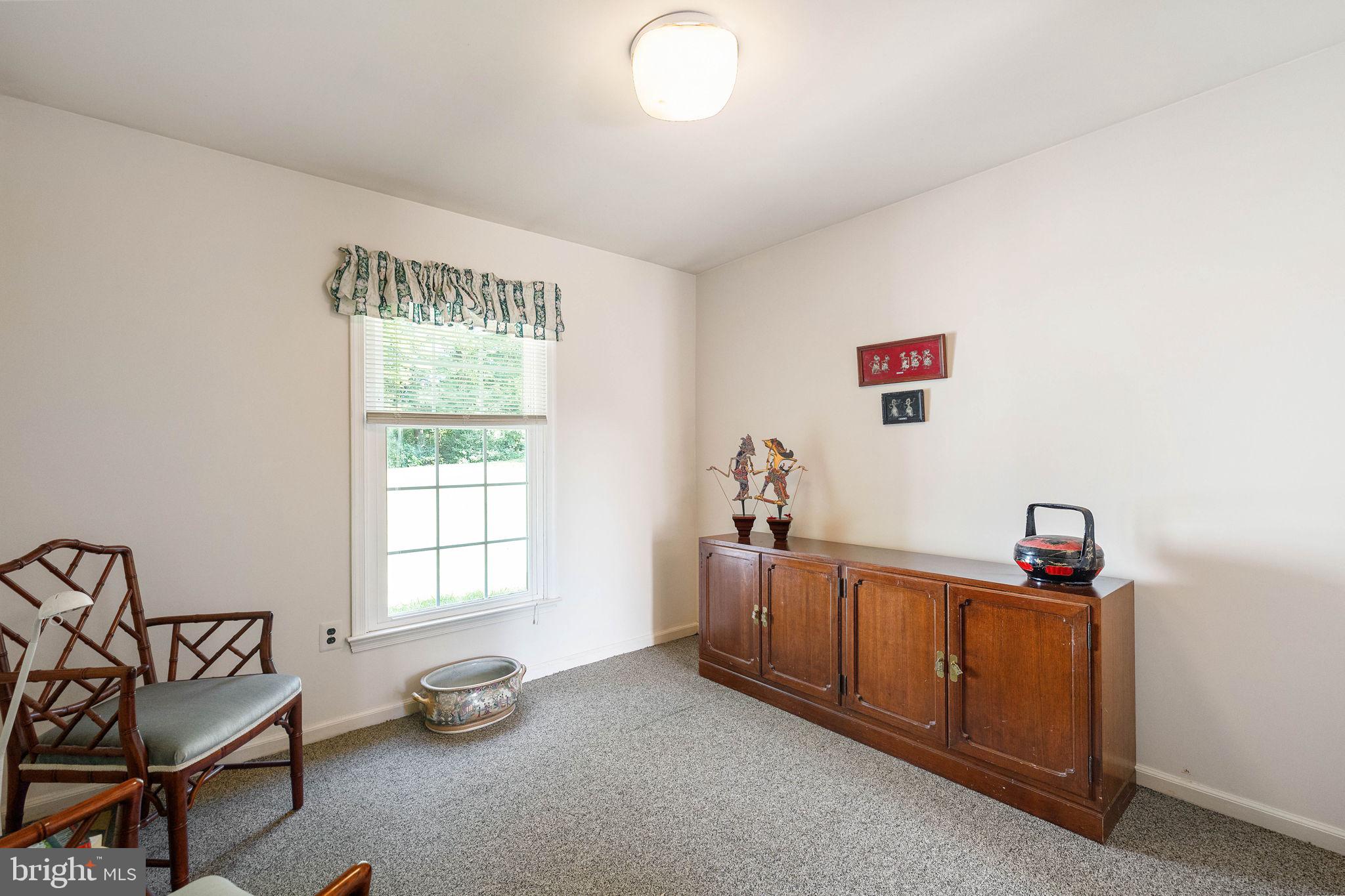 14 Kenwick Road Hockessin, DE 19707 - Photo 20 of 43 First floor office/study