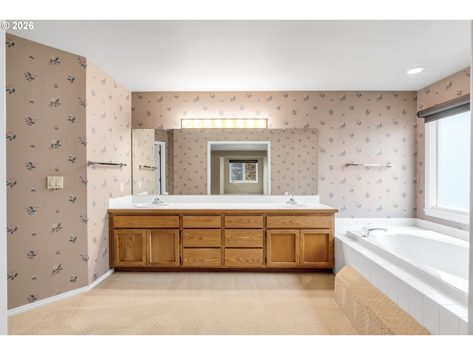 7061 Southwest Windemere Loop Portland, OR 97225 - Photo 37 of 46 Gallery Image 37