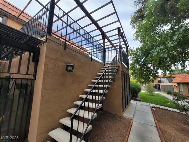 $1,200 | 241 Misty Isle Lane, Unit D, Las Vegas, NV 89107