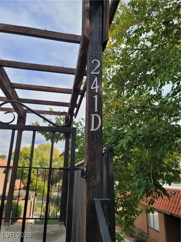 $1,200 | 241 Misty Isle Lane, Unit D, Las Vegas, NV 89107