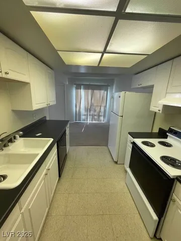 $1,200 | 241 Misty Isle Lane, Unit D, Las Vegas, NV 89107