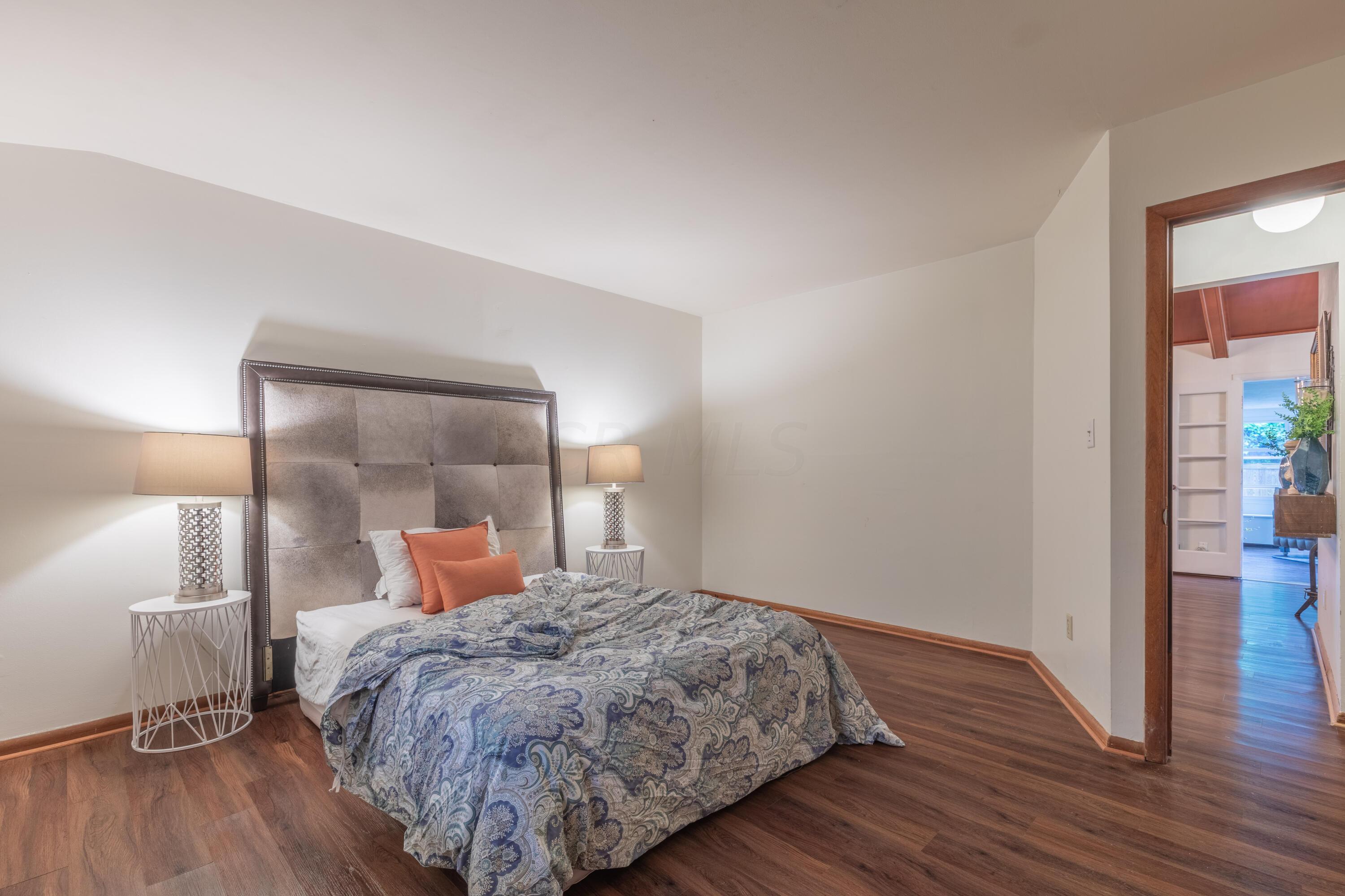 1891 Fishinger Road, Unit 1891 Columbus, OH 43221 - Photo 17 of 22 016