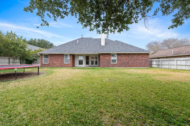 $374,900 | 714 Brussels Drive, College Station, TX 77845