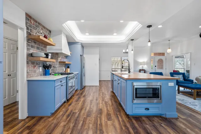 $374,900 | 714 Brussels Drive, College Station, TX 77845