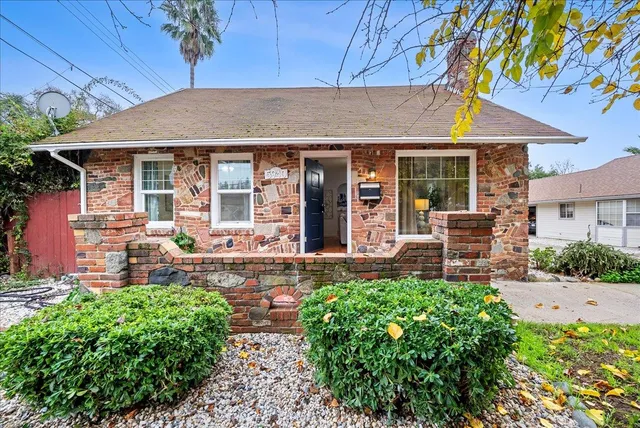 $499,999 | 5940 Stanley Avenue, Carmichael, CA 95608