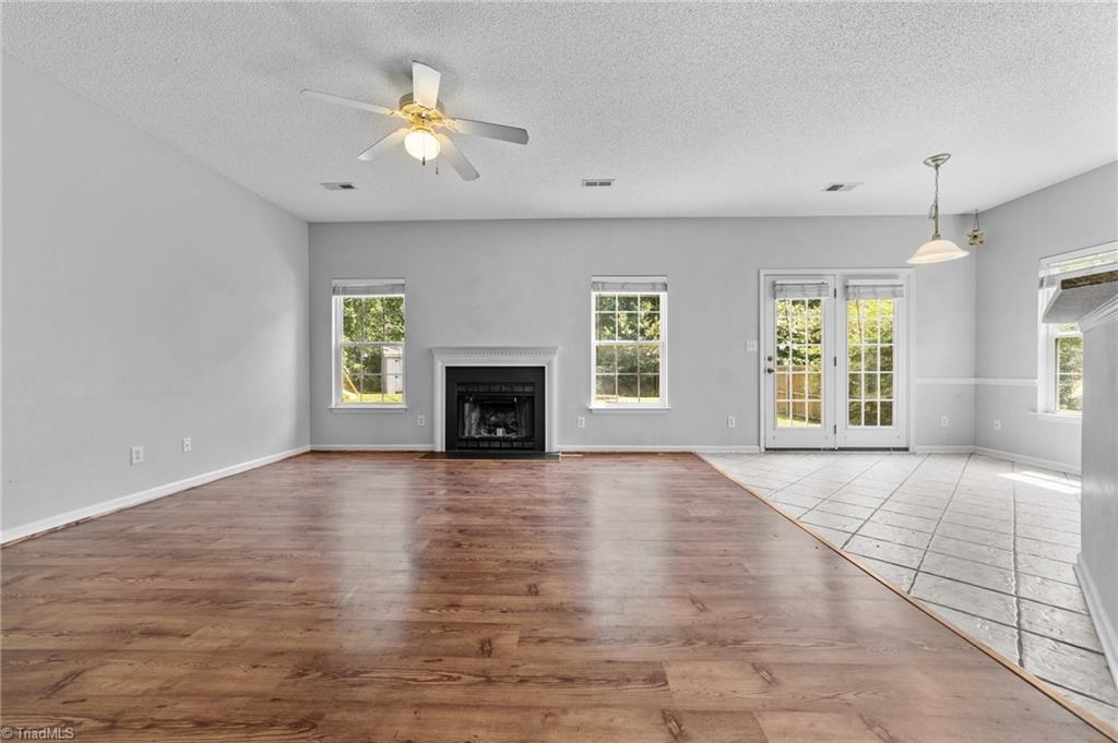 4712 Ridgefall Road Greensboro, NC 27410 - Photo 3 of 44 Unobstructed and spacious living area.