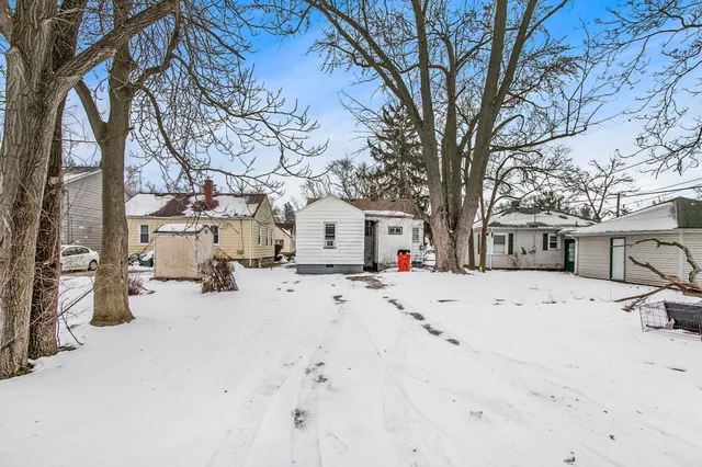 $79,900 | 1190 Monroe Street, Benton Harbor, MI 49022