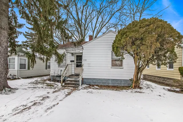 $79,900 | 1190 Monroe Street, Benton Harbor, MI 49022