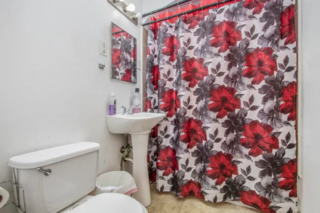 $79,900 | 1190 Monroe Street, Benton Harbor, MI 49022