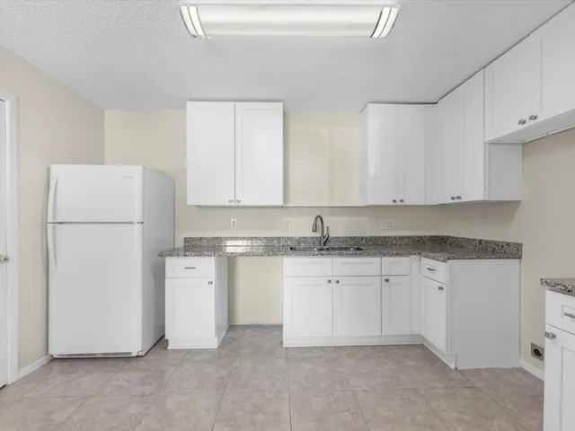 $1,850 | 23526 Tree House Lane, Spring, TX 77373