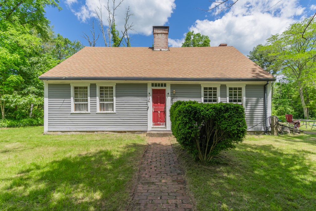 260 Spring Street Hopkinton, RI 02832 - Photo 3 of 25