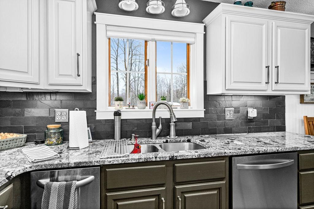 3970 Old Midway Road Hermantown, MN 55810 - Photo 6 of 48