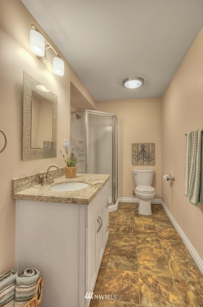 359 Bronson Way Northeast Renton, WA 98056 - Photo 8 of 10