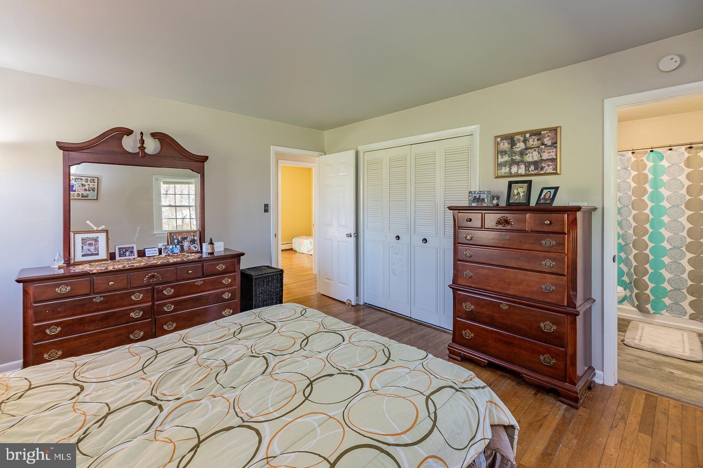 223 Hibernia Road Coatesville, PA 19320 - Photo 4 of 21 master medroom